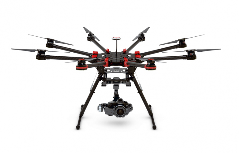s1000 drone med A2 og gimbal